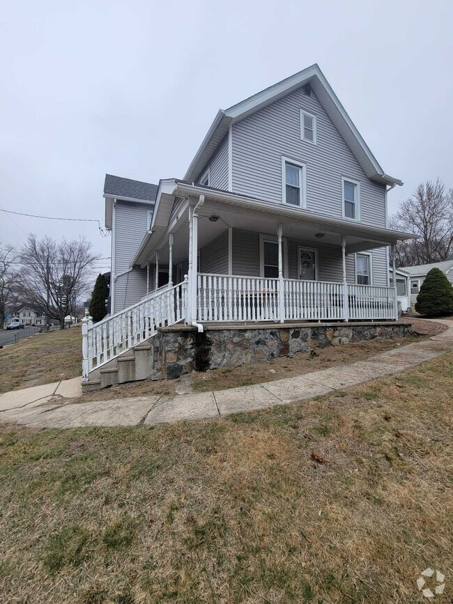 Building Photo - 196 Goodwin St Unit 2N Rental