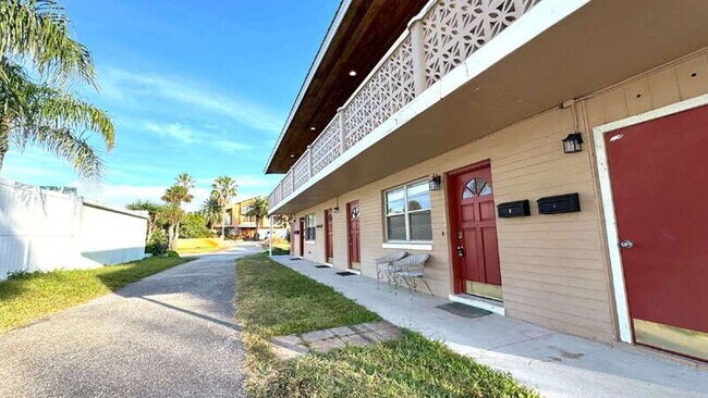 506 University Blvd Unidad 2