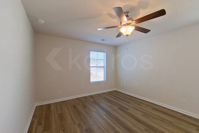 Photo - 121 Inez Ave