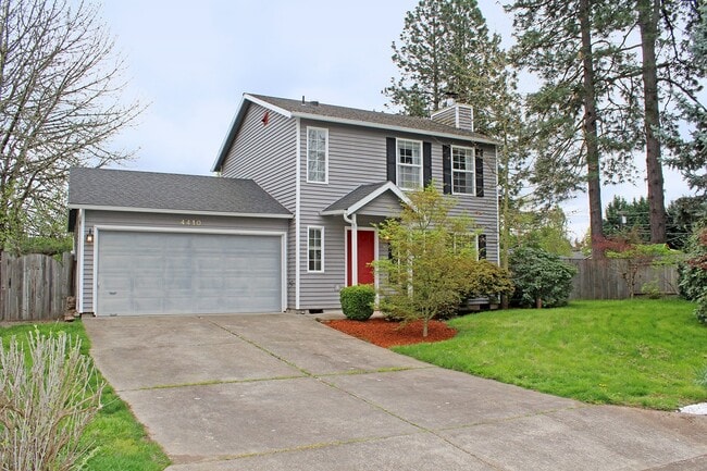 Photo - Traditional Modern Home On Cul-De-Sac in Established Beaverton Neighborhood