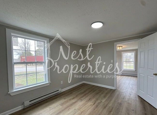 Photo - 2515 Douglas Rd