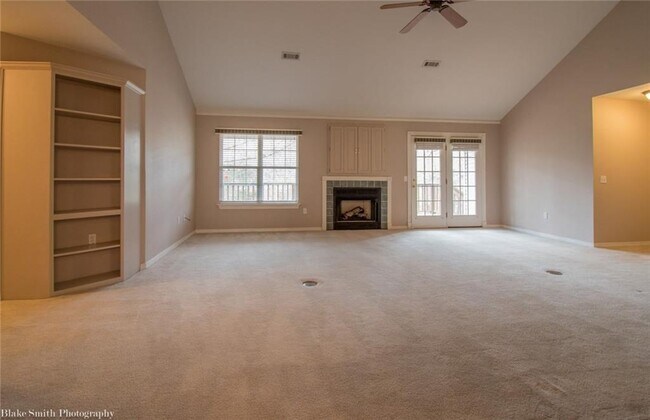 Photo - 3917 E Caston Dr