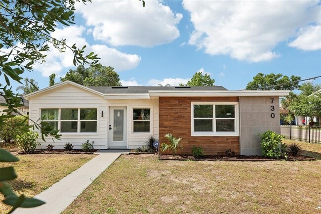 Building Photo - 730 W Swoope Ave Rental