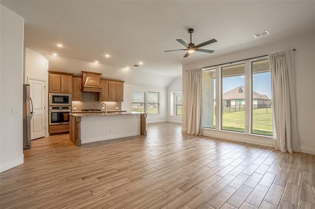 Photo - 388 Paddle Boat Dr