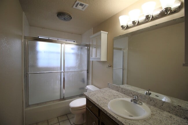 2602 Michael Dr