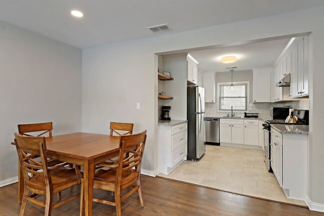 Photo - 500 W Pacific Ave Unit 500 W Pacific Ave