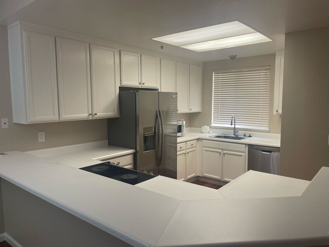 SUNNYVALE - Large (approx. 1,150 sq. ft.),... - SUNNYVALE - Large (approx. 1,150 sq. ft.),...
