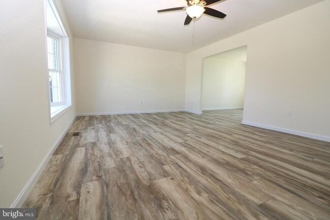 Building Photo - 72 Filbert Dr