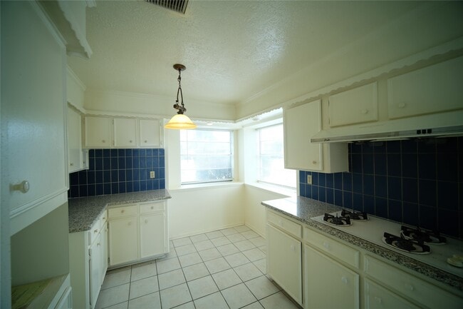 Photo - 12618 Bexley Dr