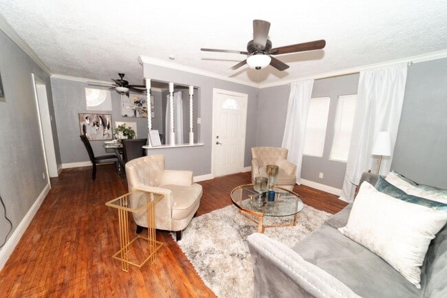 Photo - 1502 Acacia Dr