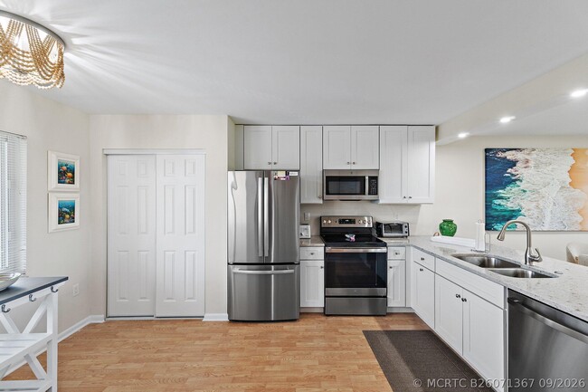 275 Palm Ave Unit C302