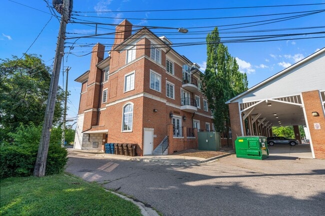 Photo - Exquisite Condo in Prime Plymouth Location