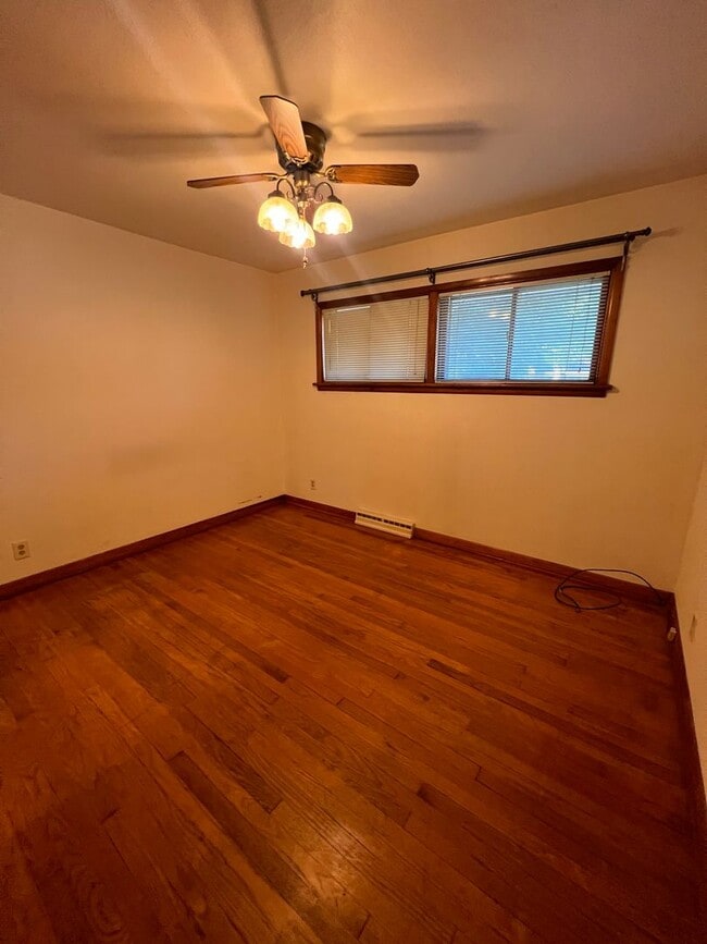 Photo - Indian Hills 3 Bedroom 1.5 Bath