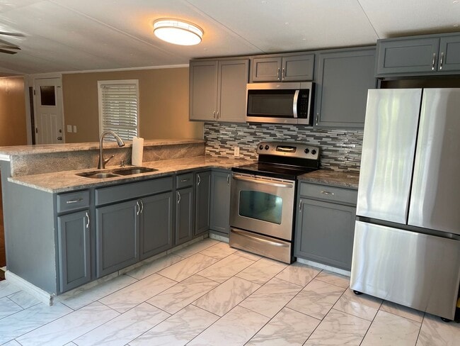 Photo - 3 Bed, 2 Bath Mobile home