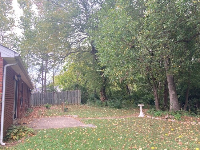 Photo - 106-A Walnut Trace Cir