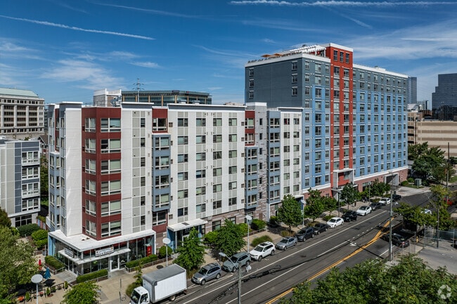 Building Photo - Metro Green Terrace Rental