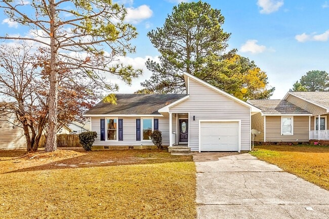 Building Photo - 3-Bedroom Retreat with 2 Full Baths in Fay... Rental