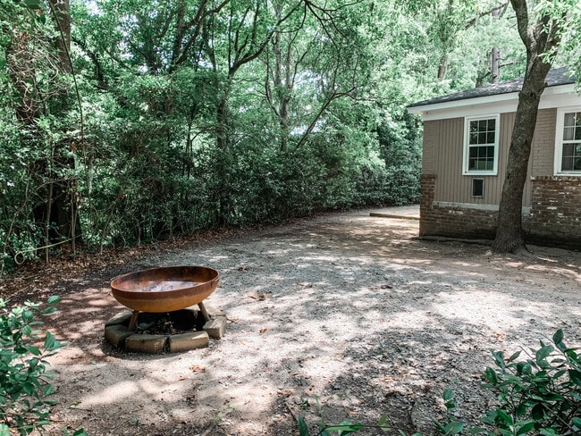 Photo - Beautiful Furnished 3 Bedroom