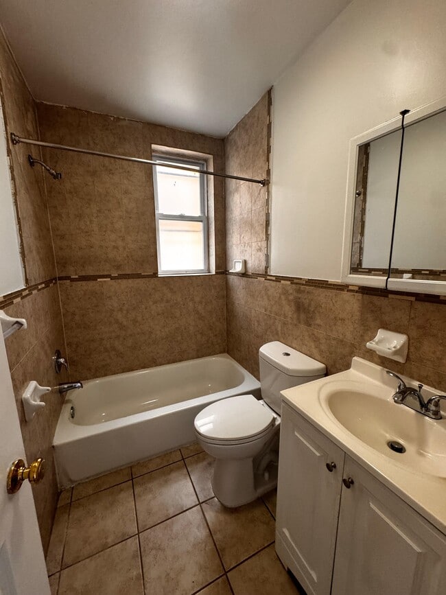 Photo - 165 Bergen Ave