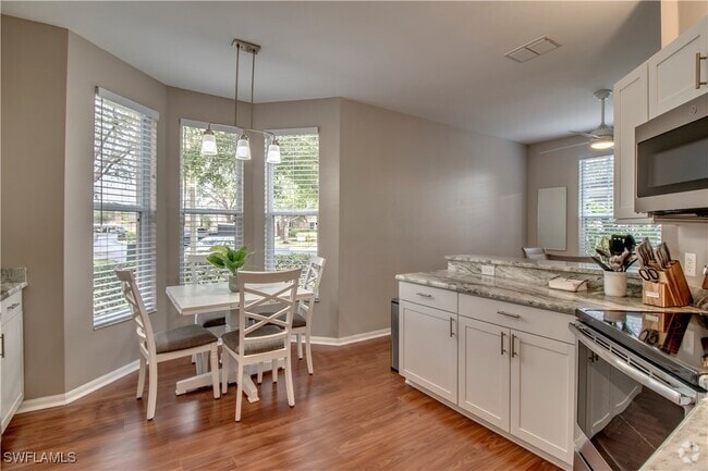 Building Photo - 14560 Daffodil Dr Unit 904 Rental