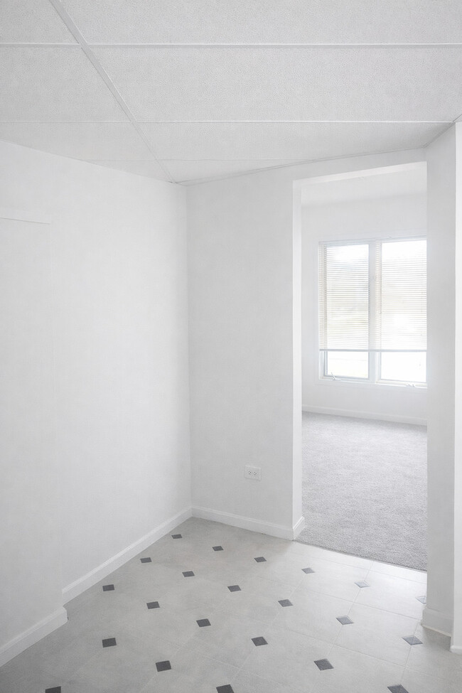 Photo - 1050 Holbrook Rd Unit I