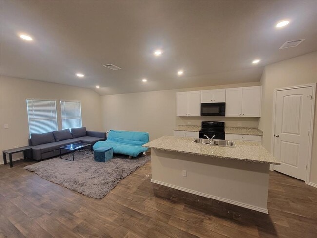 Photo - 5901 Berriweather Dr