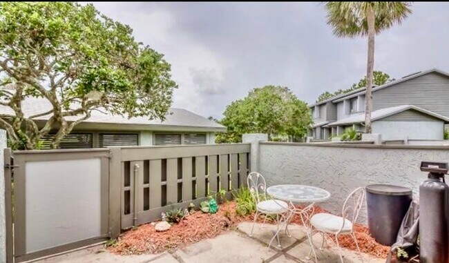 Photo - 160 Limewood Pl