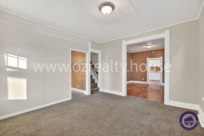 Photo - 837 Lorain St