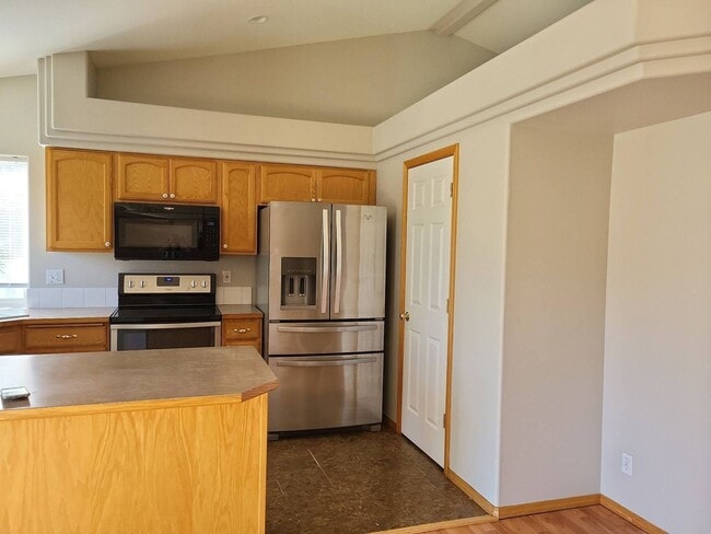 Photo - Spacious 4 bedroom 2.5 bedroom home in the Coeur d'Alene.