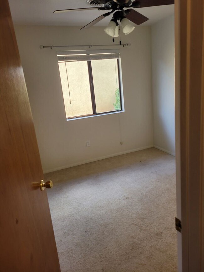 Photo - 3 Bedroom, 2bath, pet friendly