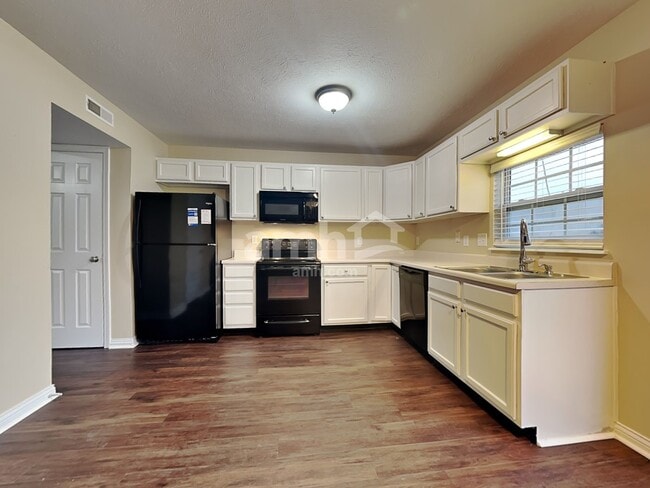 Photo - 17937 Cristin Way