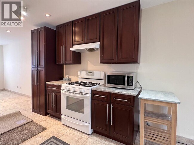 Photo - 264 Fischer-Hallman Rd