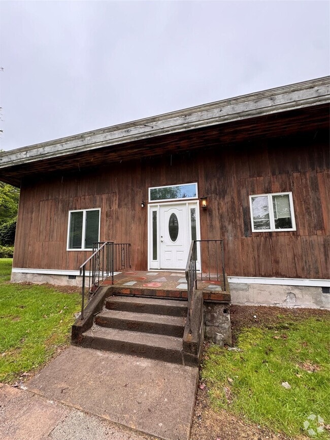 Building Photo - 955 NY-52 Rental