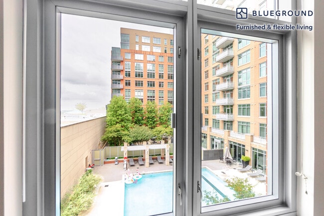 Photo - 12025 Town Square St Unidad FL5-ID1143