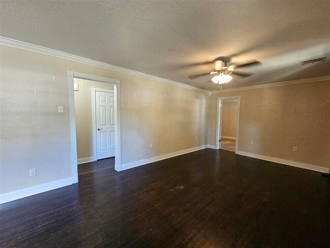 Photo - 1310 NW Maple Ave