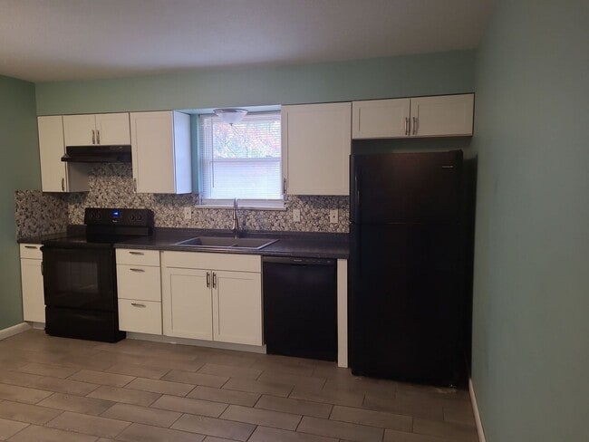 Photo - Available in Red Bank! 2 Bedroom 1 Bathroom with Covered Porch!