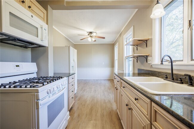 Photo - 1609 Culver Rd