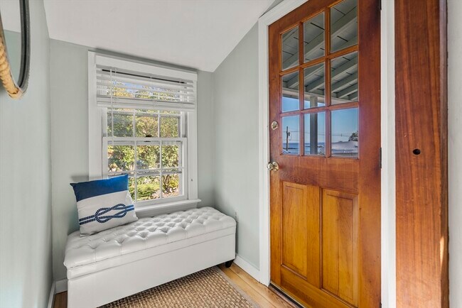 Photo - 9 Gingerbread Hill