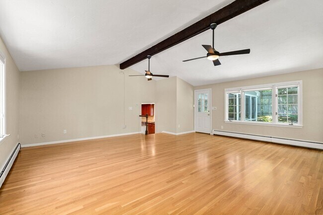 Photo - 141 Westgate