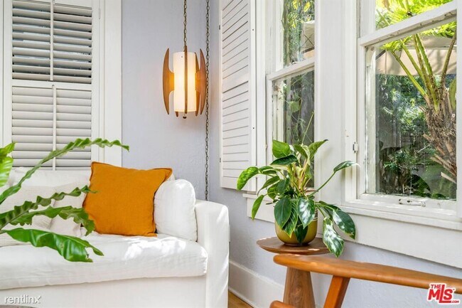 Photo - 1 br, 1 bath House - 1753 1/2 N New Hampsh...