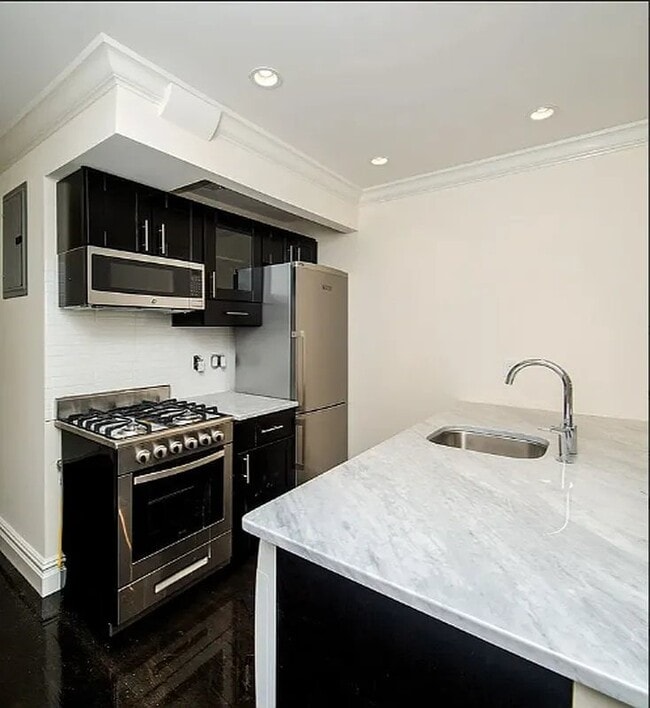 Photo - 448 W 19th St Unit PHD