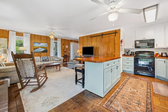 Photo - 256 Pioneer Loop Unidad ID1253777P