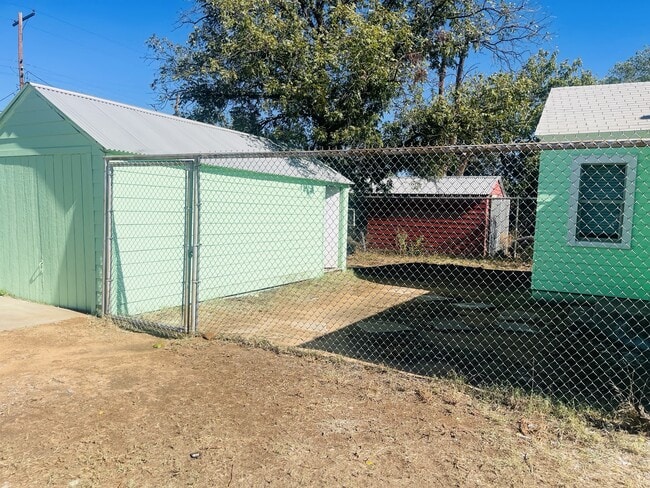 Photo - 2224 28th St