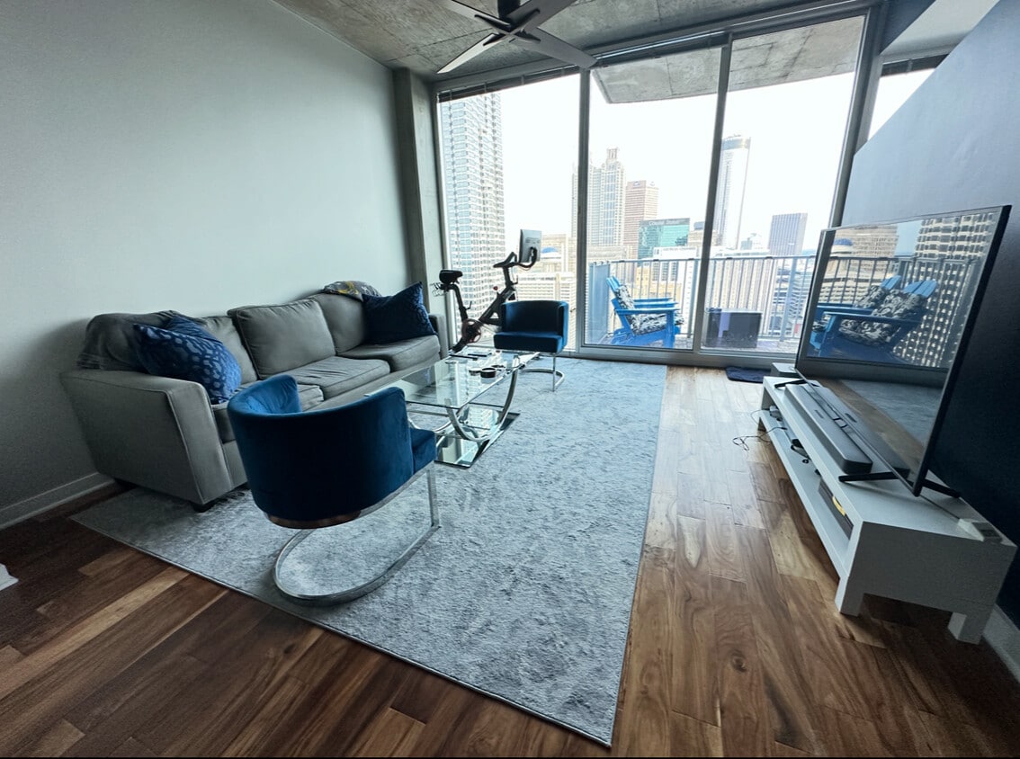 Photo - 400 W Peachtree St NW (Atlanta, GA)