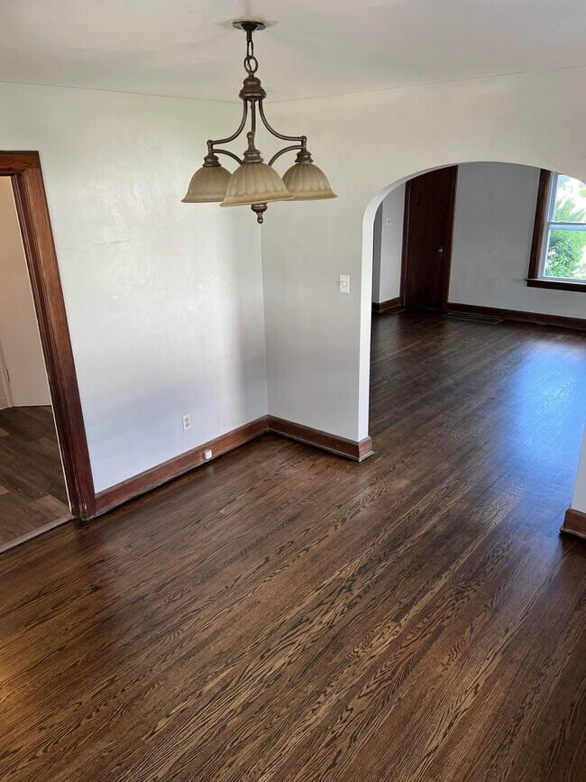 Photo - 759 Park Ave W Unit 759 Park Ave