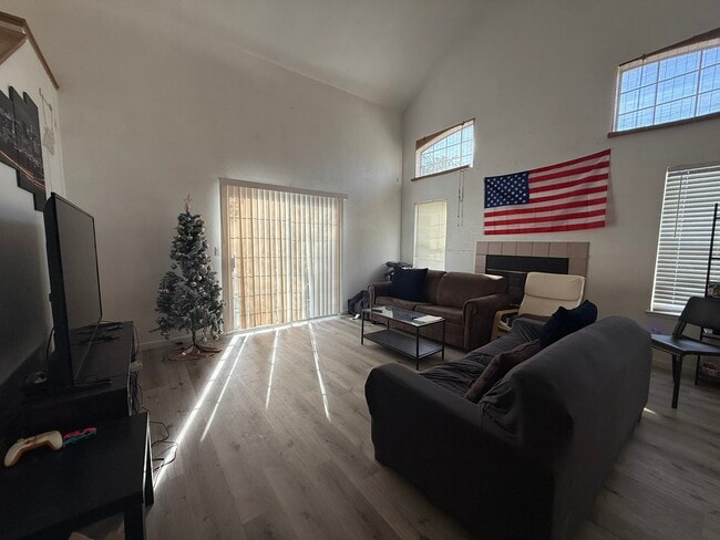 Photo - 2802 Sycamore Ln