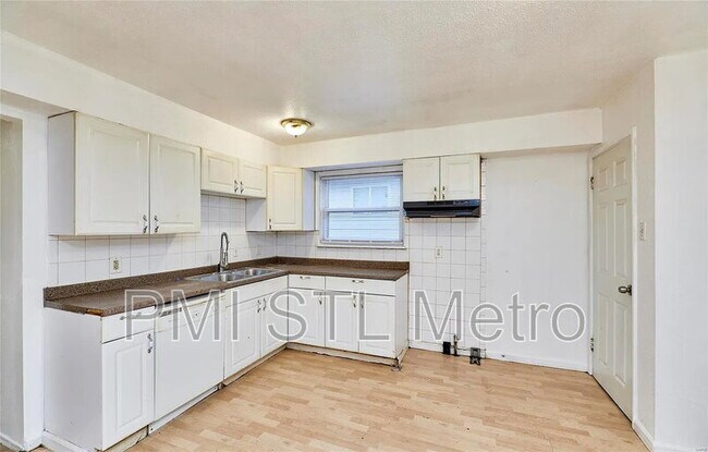 Photo - 1229 Lakeview Ave