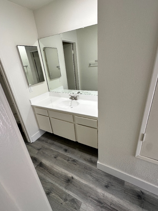 Photo - 7040 Haskell Ave Unidad 101