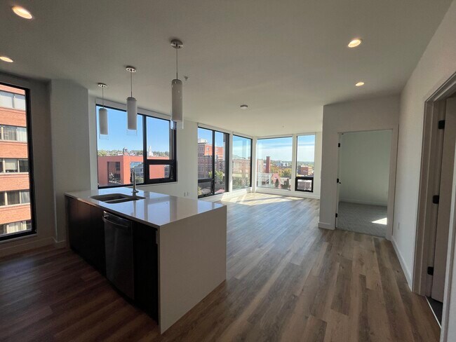 Photo - 77 Residences