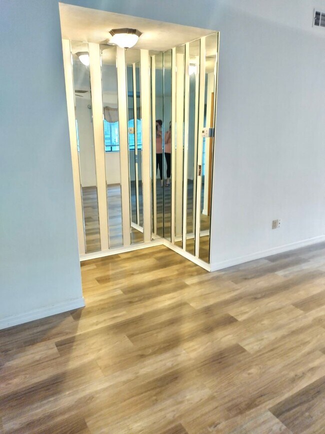 Photo - Port Orange 2 bedroom, 2 bathroom, pool an...